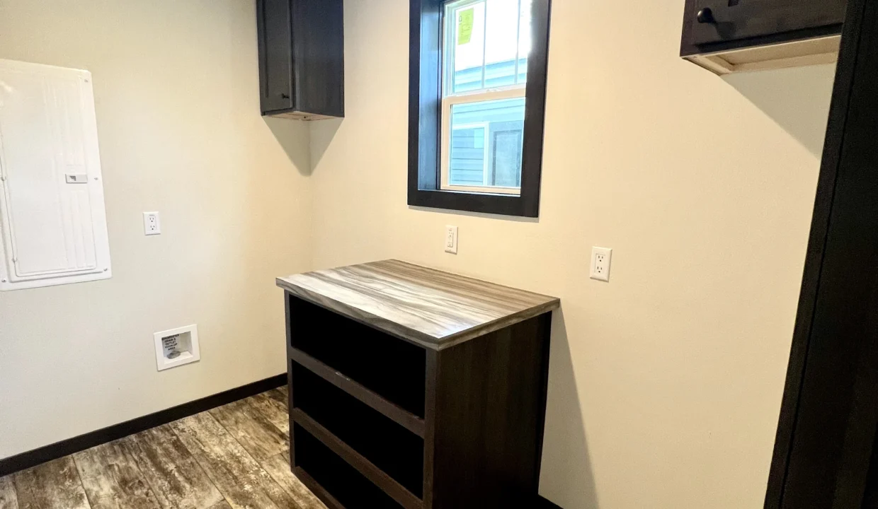 Elegant Boujee 56 Manufactured Home Interior 06