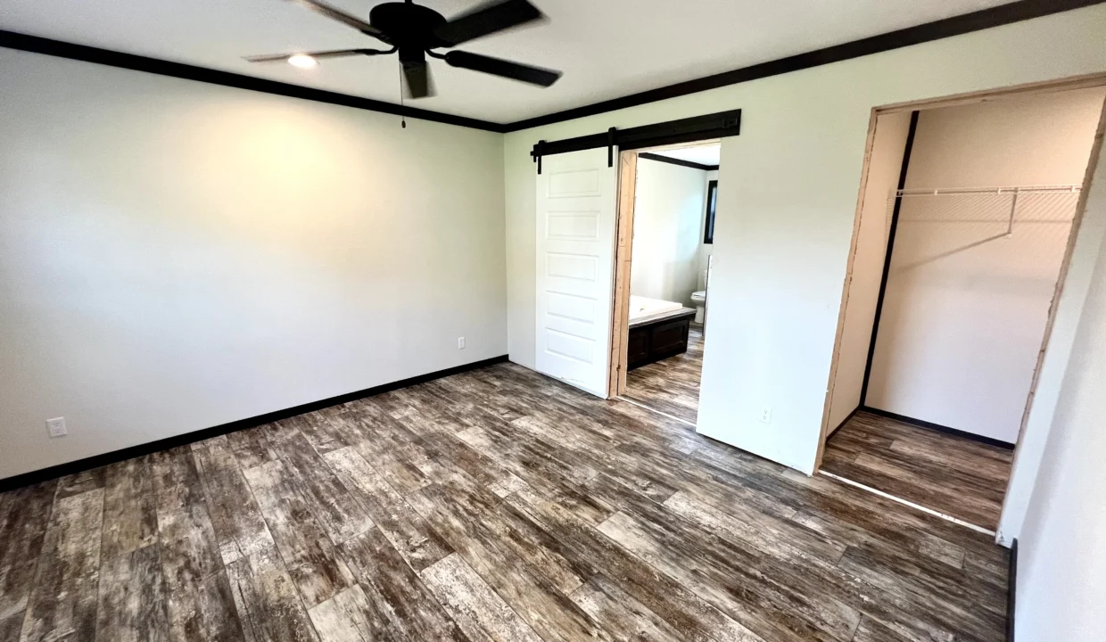 Elegant Manufactured Home Modern Design 17